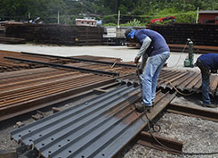 Trilho em Aço, Construção e Desmanche