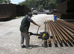 Trilho em Aço, Construção e Desmanche